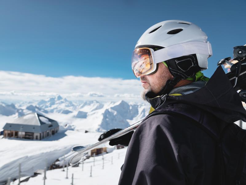 Need An Awesome Ski Helmet This Winter. Discover The Top 15 Reasons To Get The Giro Nine