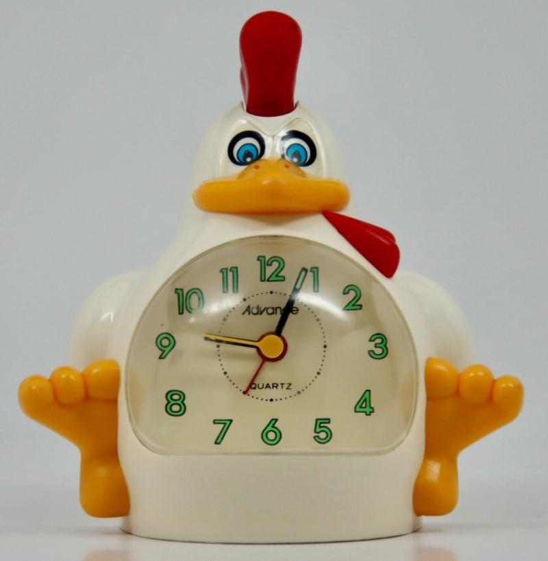 Need an Eye-Catching Kitchen Clock. Find the Perfect Rooster Clock Here