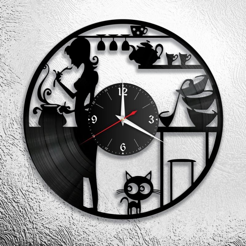 Need an Eye-Catching Kitchen Clock. Find the Perfect Rooster Clock Here