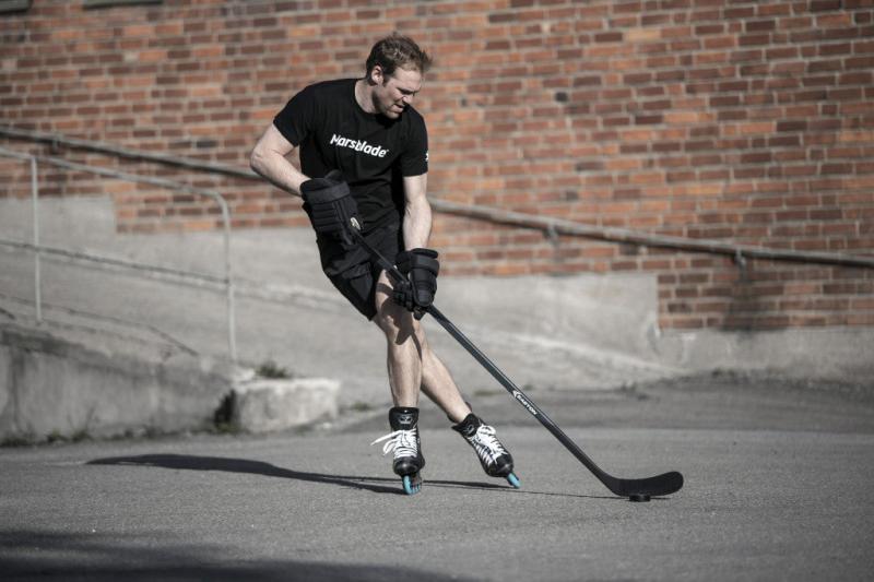 Need Better Hockey Grip This Season. Discover The Best Monkey & Lizard Skins For Sticks