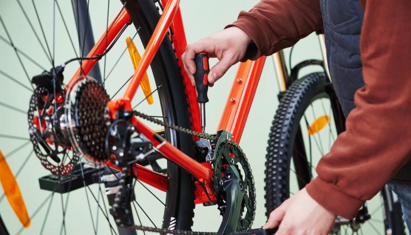 Need Bicycle Repairs Fast: 15 Quick Ways to Get Your Sports Bike Fixed Today