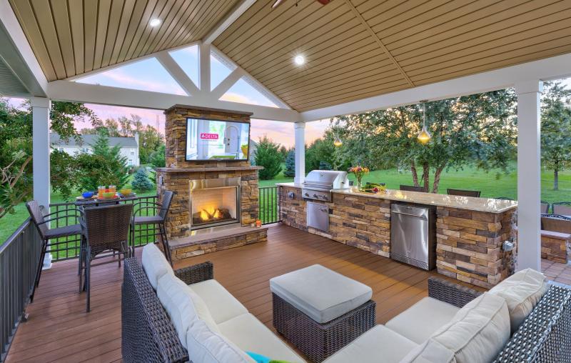 Need More Outdoor Living Space This Summer. Discover How a 12x12 Screenhouse Can Transform Your Backyard