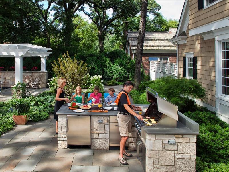 Need More Outdoor Living Space This Summer. Discover How a 12x12 Screenhouse Can Transform Your Backyard