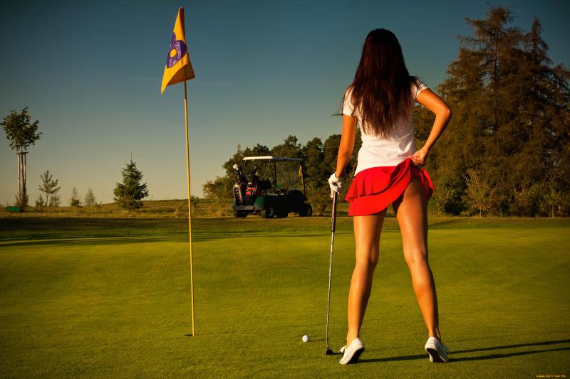 Need New Golf Shorts for Spring: Discover the Best Green Golf Shorts for Your Wardrobe