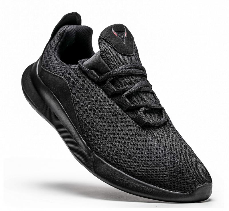 Need Perfect Shoes for Your Workouts. Find The Best Black Gym Shoes For Men Here