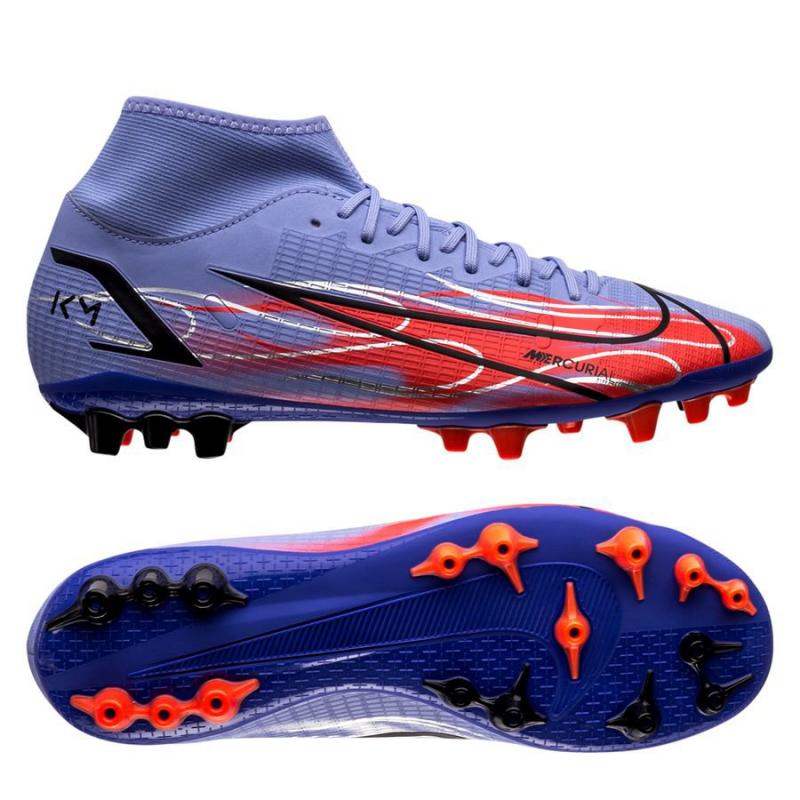 Need Red Nike Mercurials. Here