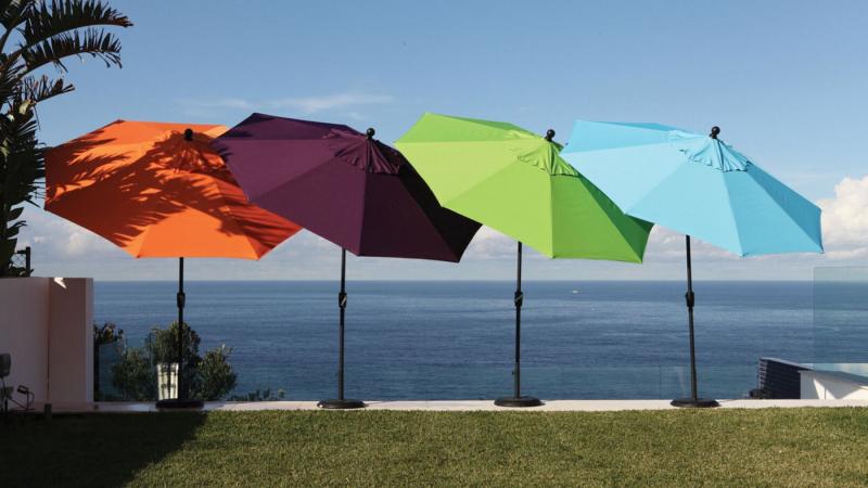 Need Shade and Rain Protection Outdoors This Year. Discover the Must-Have Umbrellas For Your Chair