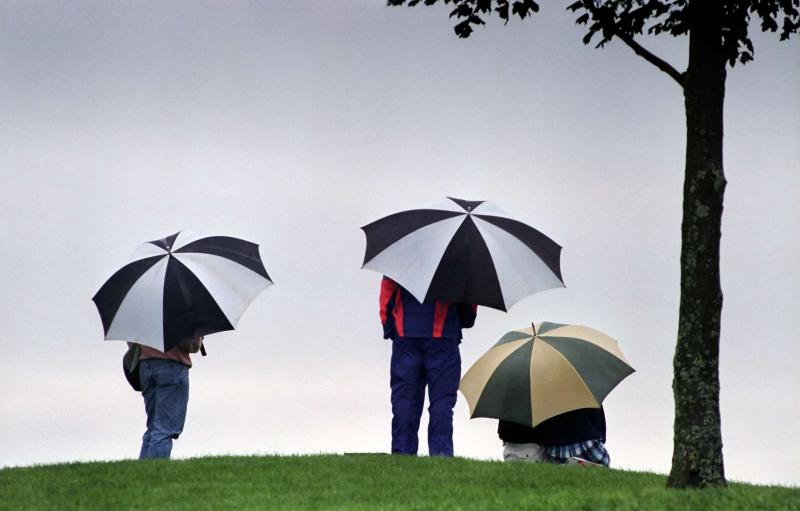 Need Shade and Rain Protection Outdoors This Year. Discover the Must-Have Umbrellas For Your Chair