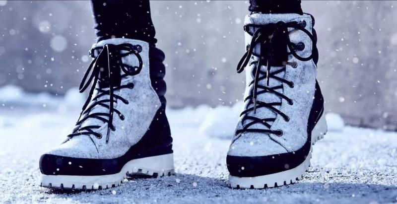 Need Tall Snow Boots This Winter. See Top 15 Models For Maximum Warmth & Style