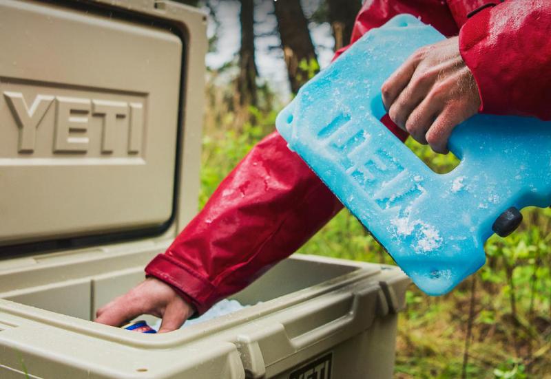 Need the Perfect Golf Bag Cooler This Season. : Discover the Top Callaway Coolers That Will Keep Drinks Ice Cold on the Course