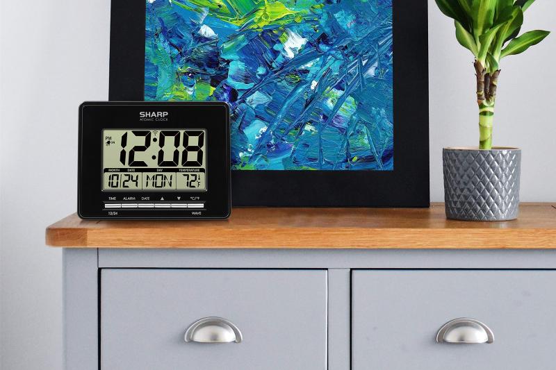 Need The Perfect Wall Clock For Your Home. Discover 15 Features Of Atomic Clocks