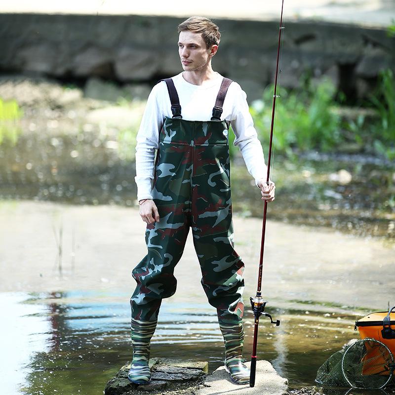 Need Waders That Fit Right: Discover The Best Waders For Skinny & Short Guys