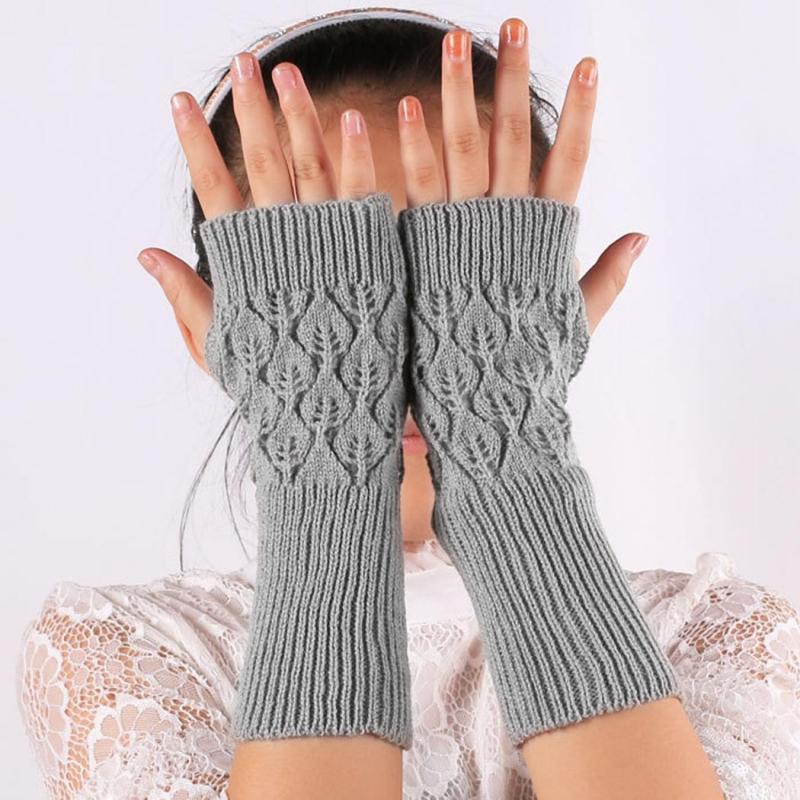 Need Warm Hands This Winter. Here Are 15 Stylish Yet Cozy Women