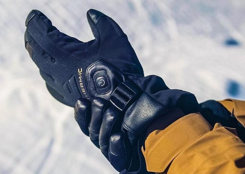 Need Warm Hands While Driving This Winter. Find The Best Gloves Here