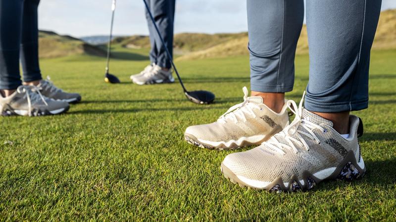 Need Wide Golf Shoes That Fit. Try These Tips for Size 11.5 Feet