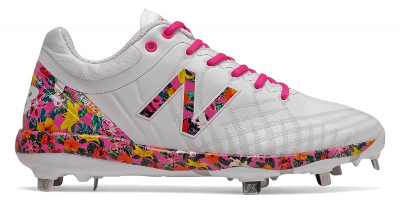 New Balance Cleats: The 15 Must-Have Items for Baseball Fans