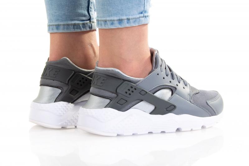 Nike Huarache Youth: 15 Engaging Ways to Find Your Perfect Fit