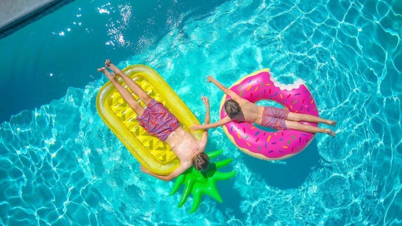 Pool Lacrosse Fun Like Never Before: 15 Crazy Custom Pool Floats to Liven Up Your Next Pool Party