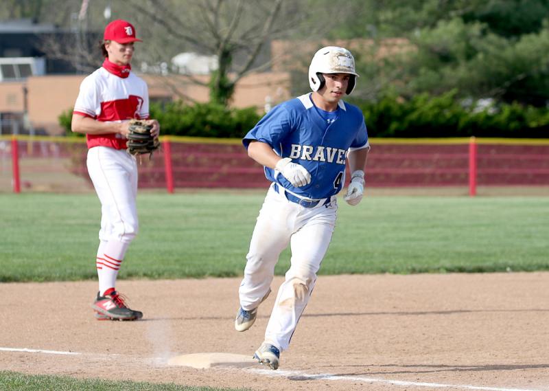 Ready for Gameday. Find The Best Youth Baseball Pants for Your Athlete