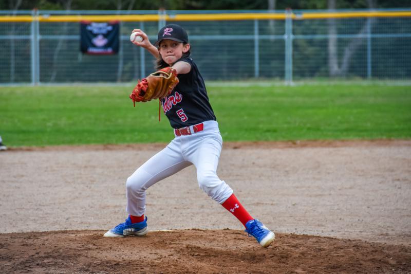 Ready for Gameday. Find The Best Youth Baseball Pants for Your Athlete