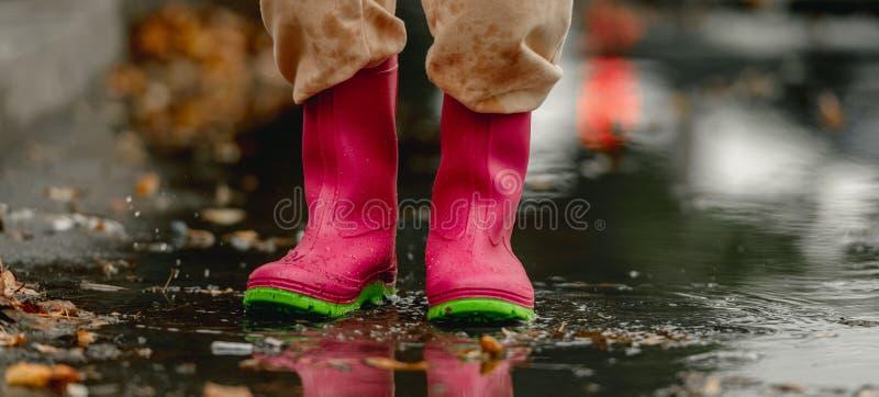 Ready For Rainy Weather. Find The Best Socks For Rain Boots Here