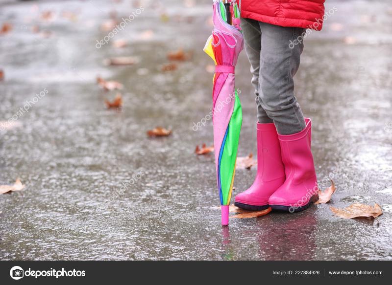 Ready For Rainy Weather. Find The Best Socks For Rain Boots Here