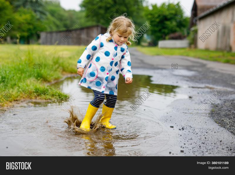 Ready For Rainy Weather. Find The Best Socks For Rain Boots Here