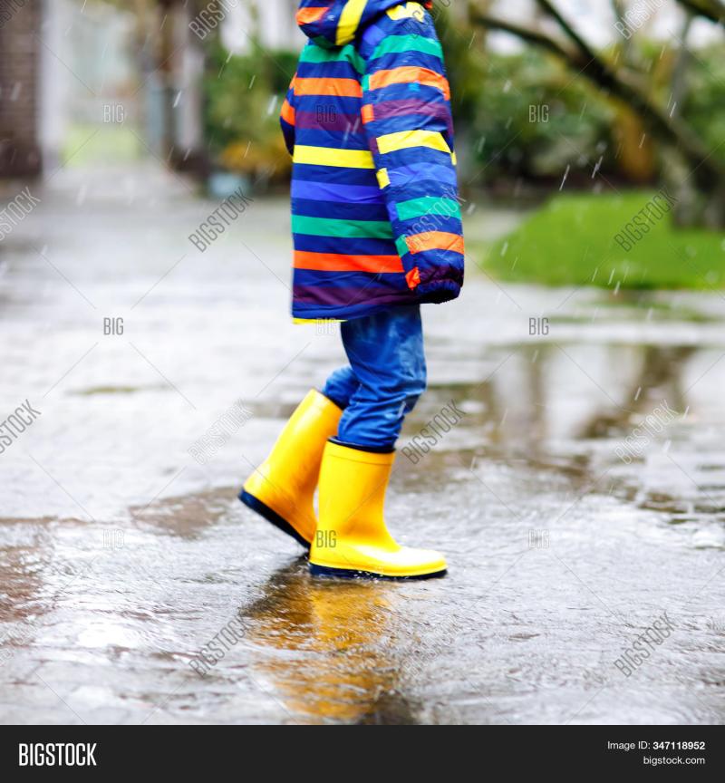 Ready For Rainy Weather. Find The Best Socks For Rain Boots Here