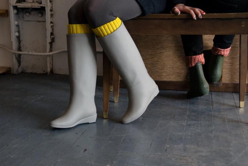 Ready For Rainy Weather. Find The Best Socks For Rain Boots Here