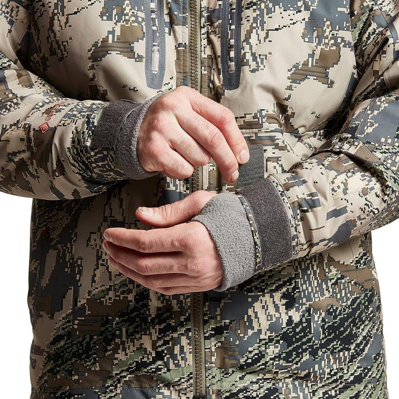 Ready for the Elements. Find the Best: Waterproof Hunting Jackets That Keep You Warm and Dry This Season