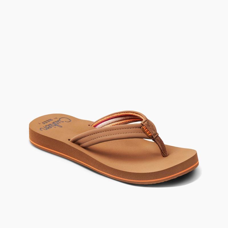 Ready to Comfortably Cruise in Style This Summer: Reef Cushion Luna — The Only Sandal You