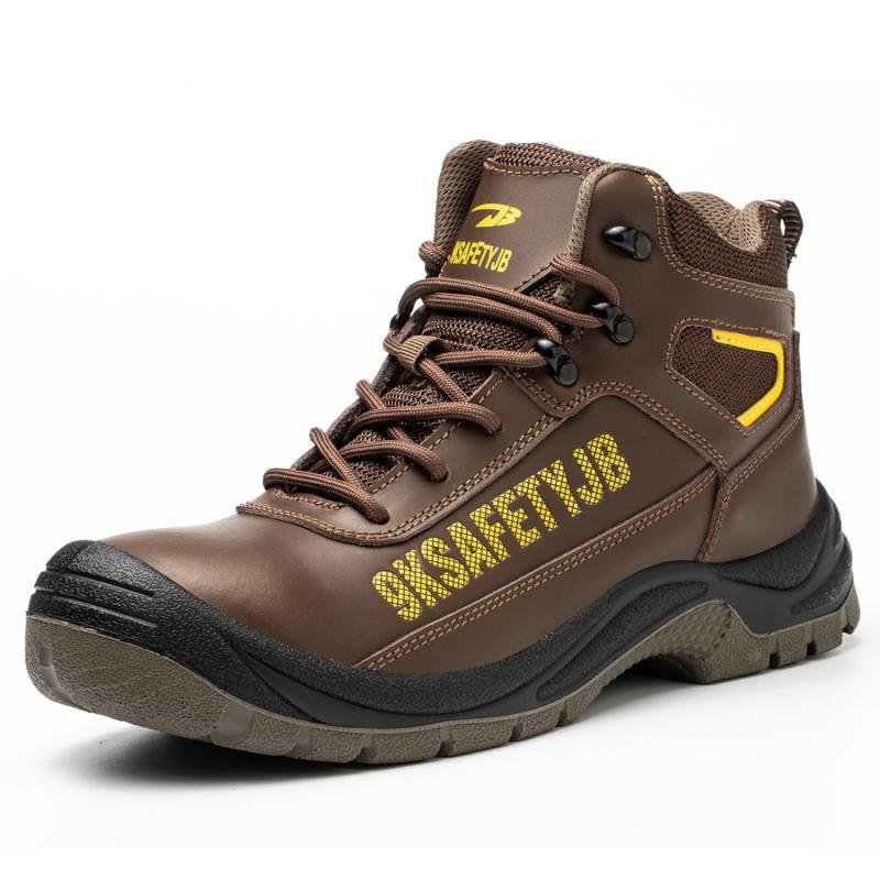 Ready to Conquer Tough Jobs. Discover the Best Muck Boots for Durability and Comfort