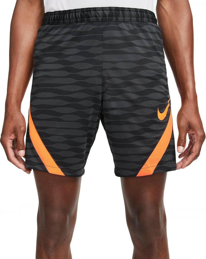 Ready To Dive In. The Ultimate Guide To Nike Kick Shorts