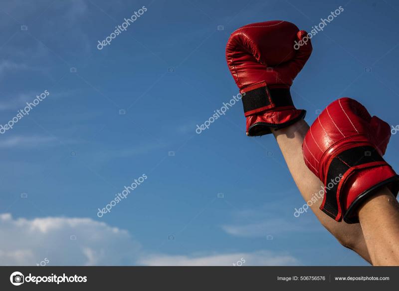 Ready To Punch: 7 Tips For Finding The Best Youth Boxing Gloves