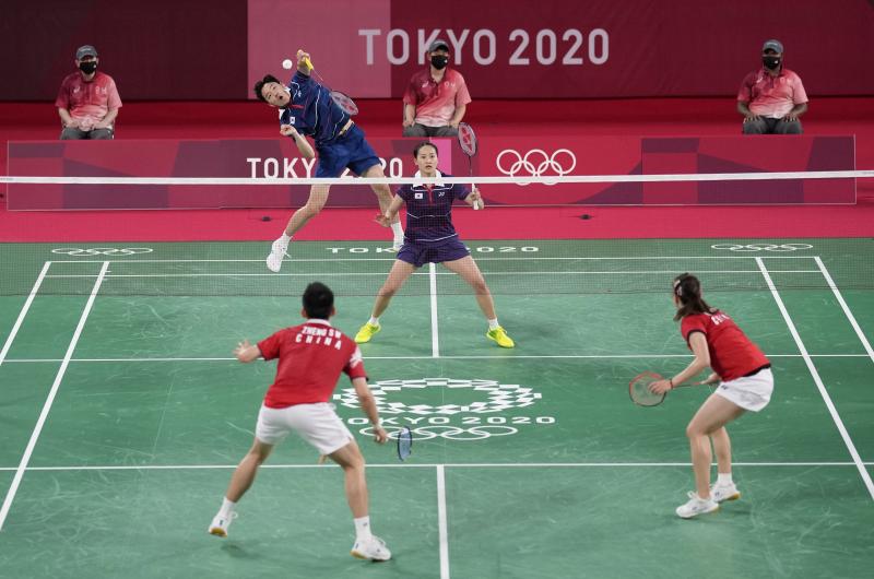 Ready to Up Your Badminton Game. Learn About Birdies for Badminton Here