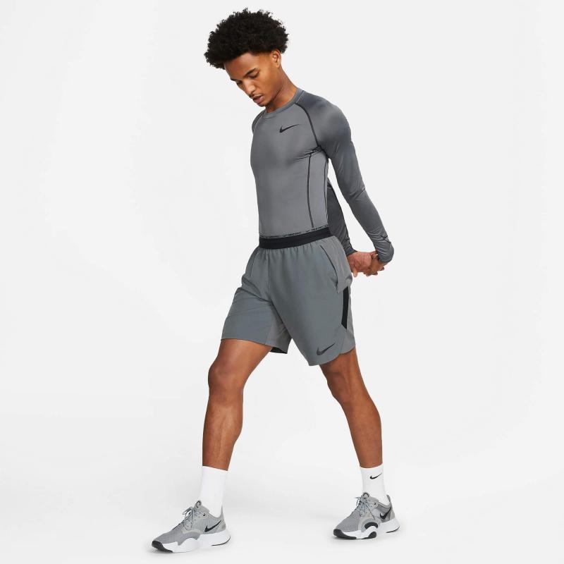 Ready to Upgrade Your Activewear Wardrobe. Secrets For Choosing the Best White Nike Tights for Men