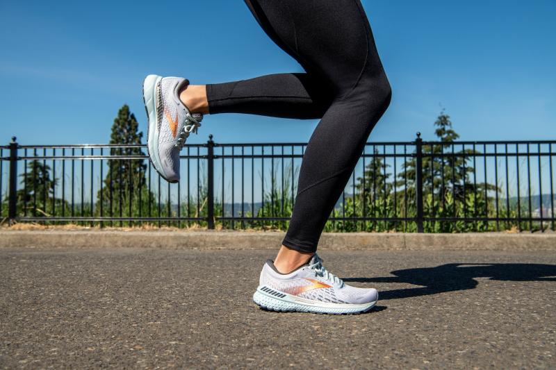 Running Shoes For A Comfortable Life: Try The Brooks Anthem 3 Women