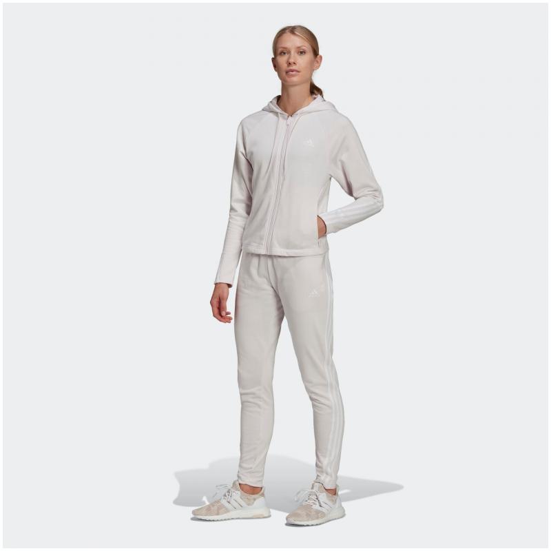 Searching for That Perfect Fitting Tracksuit: How to Find the Right Size Adidas Tracksuit For Your Body Type