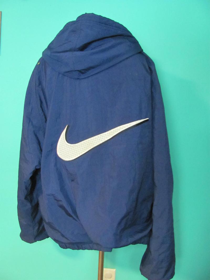 Searching for That Perfect Olive Green Windbreaker: 15 Tips for Finding Your Dream Nike Jacket