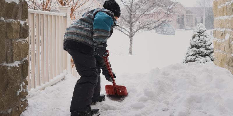 Searching for the Best Gloves to Make Shoveling Easier This Winter. Discover the Top-Rated Options Here