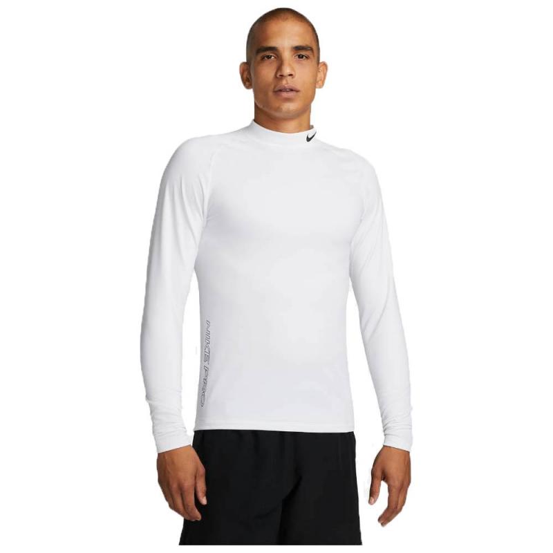 Searching for the Best Nike Mock Neck & Turtleneck Shirts in 2023: 15 Key Points on Fit, Style & Performance