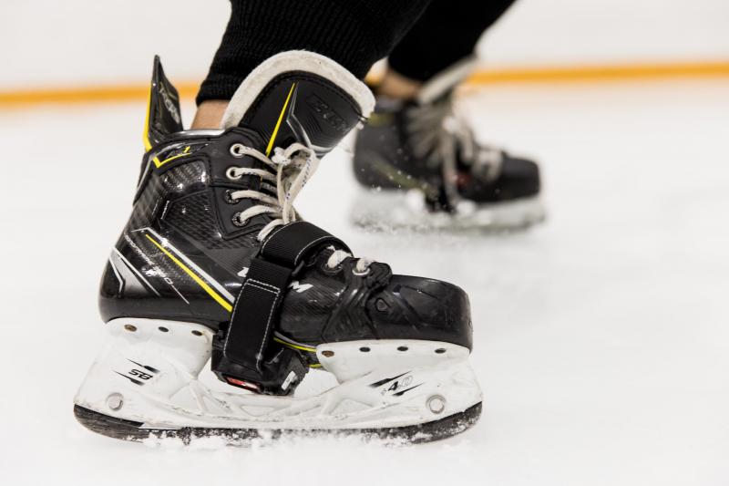 Searching for the Best Pair of Ice Skates for Men. A Complete Buyer