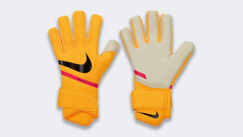 Searching for The Best Soccer Goalie Gloves in 2023. Discover What