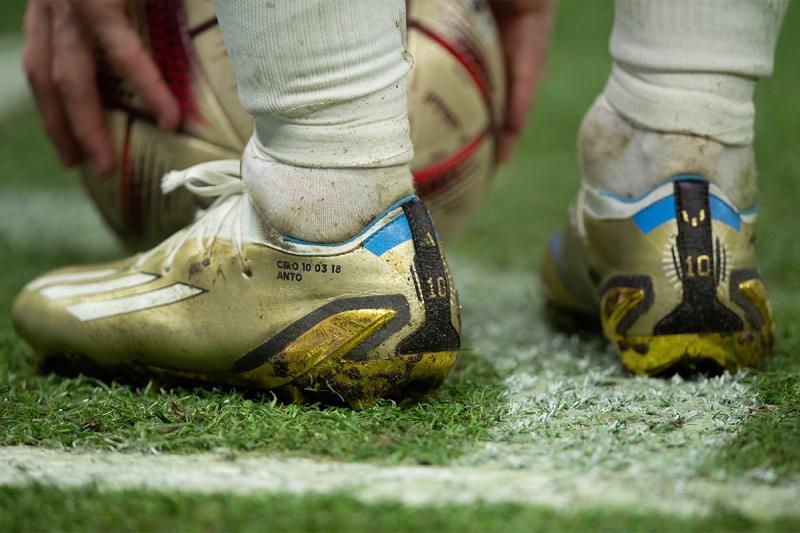 Searching for the Best Tight End Football Cleats. Discover Our Top Picks Here