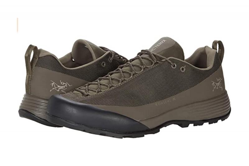 Searching for the Best Waterproof Shoes Near You This Season. Find Out the Top 15 Waterproof Shoes for Men in 2023