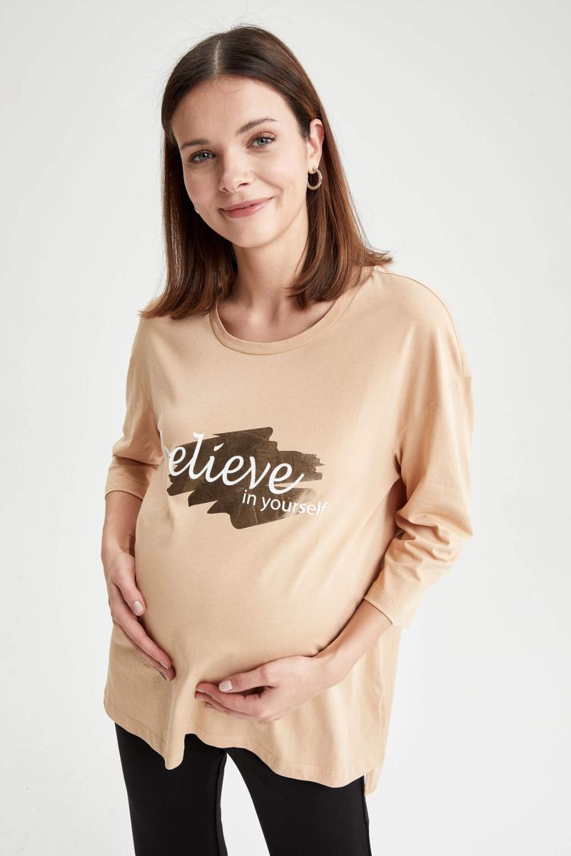 Searching For The Perfect Nike Maternity Sweatshirt. Find Out Here