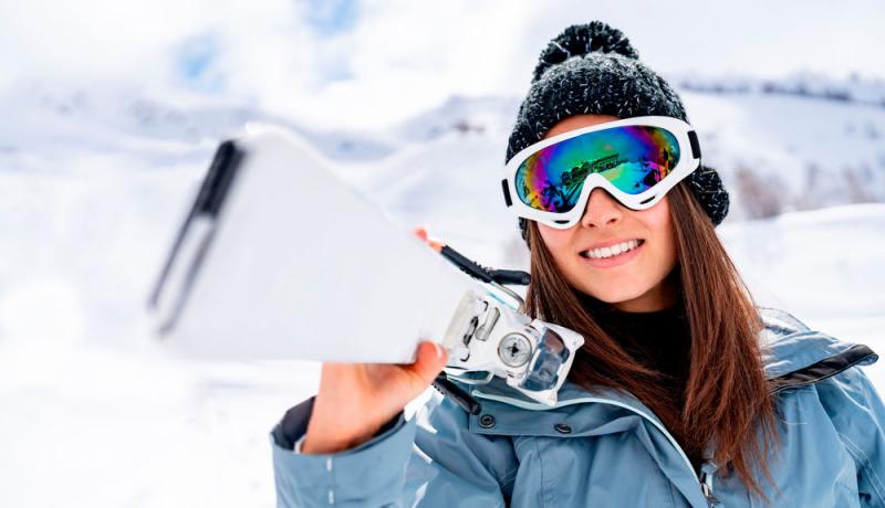 Searching For The Perfect Pair of Ski Goggles This Winter. Check Out These Red Options