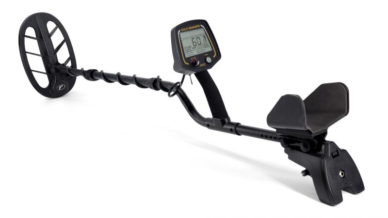 Searching for Treasure with the Royal BB4500 Hi2: The Ultimate Metal Detector