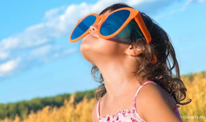 See Clearly This Summer: These Sunglasses Let You Stare at the Sun