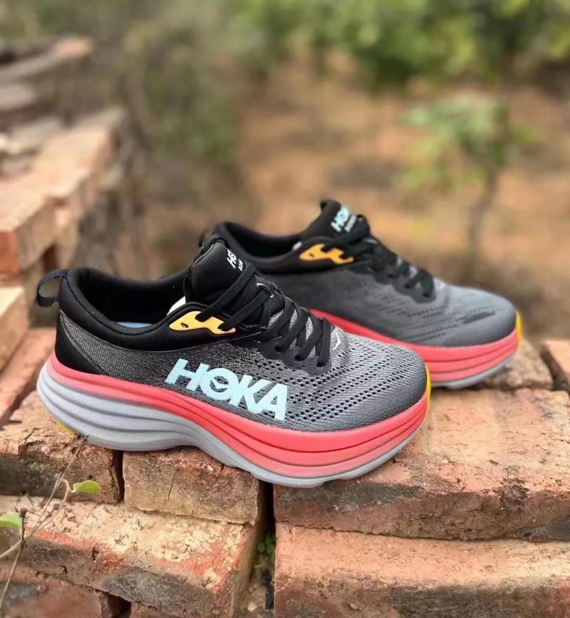 Seeking Excellent Cushioning for Long Runs. Hoka Challenger 6 Review